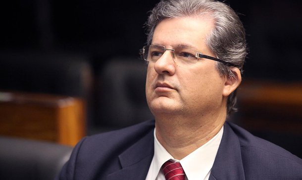 Tucanos acreditam na volta de Lula em 2014