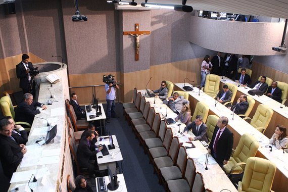 Câmara reduz tarifa do transporte em R$ 0,10; oposição vota contra