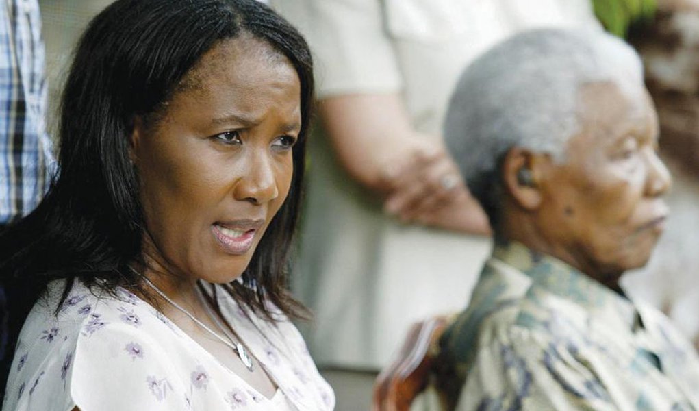 Filha quer discutir saúde de Mandela em reunião de emergência