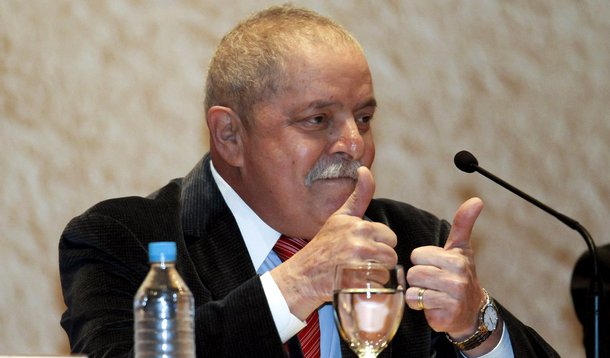 Médicos afirmam que Lula está bem de saúde