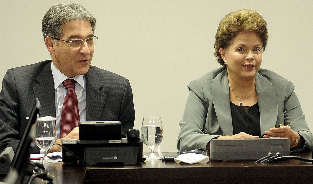 Um só mineiro no governo de uma mineira