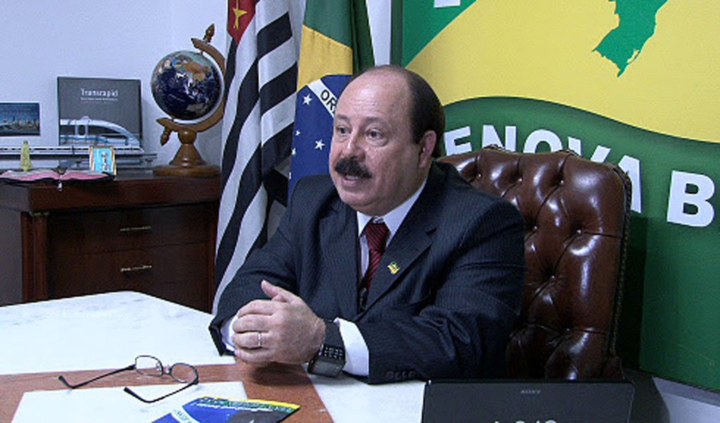 Levy Fidelix nega envolvimento com Carlinhos Cachoeira