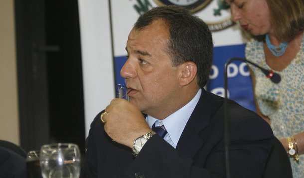 Oposição quer ouvir Sérgio Cabral na CPI do Cachoeira