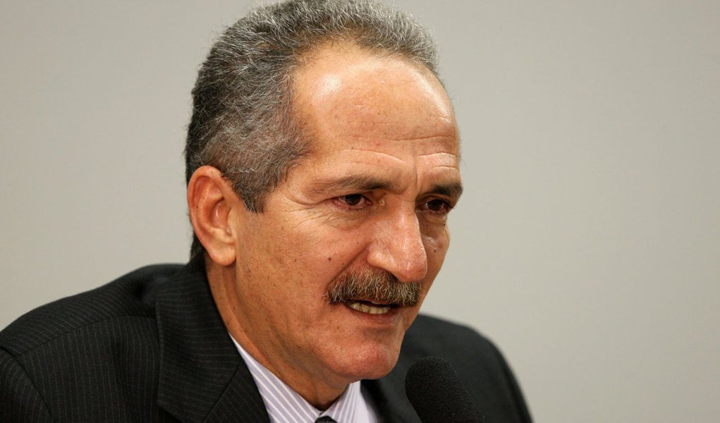 Aldo Rebelo aceita se reunir com Valcke, da Fifa