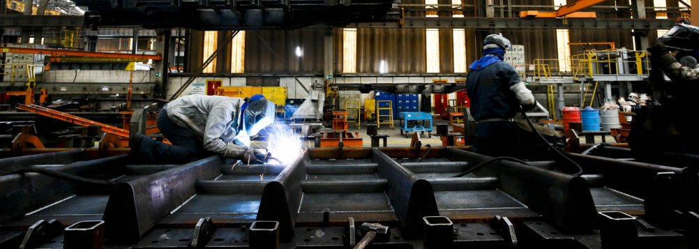 Faturamento da indústria cresce 18% em abril