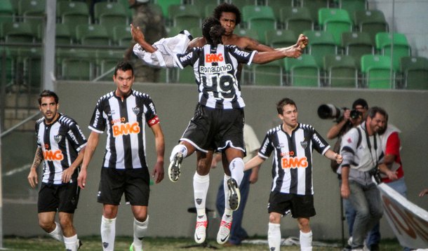 Atlético/MG completa 10 rodadas na liderança do Brasileirão