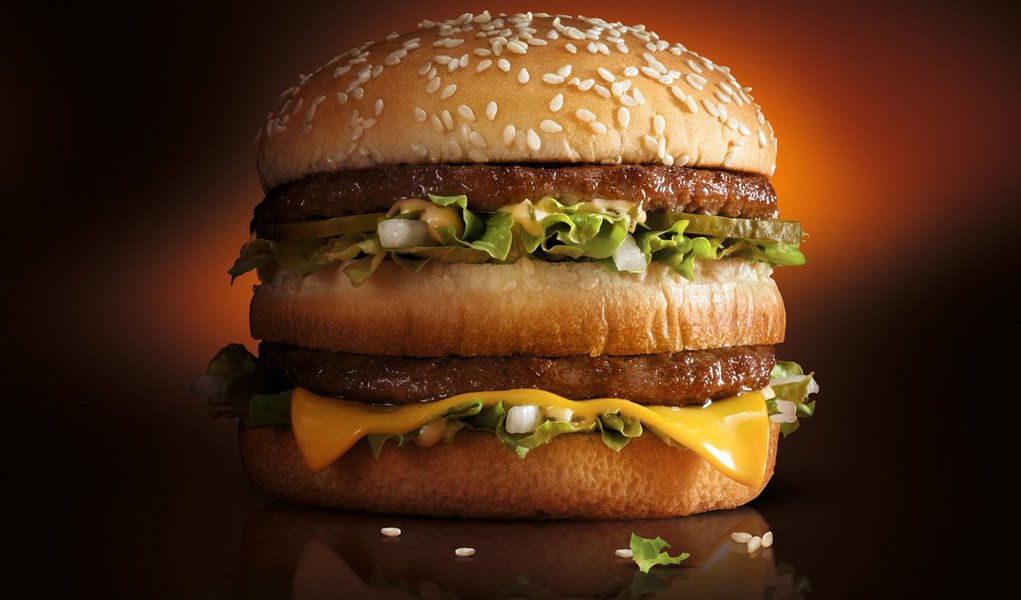 Brasileiros comem o quarto Big Mac mais caro do mundo 