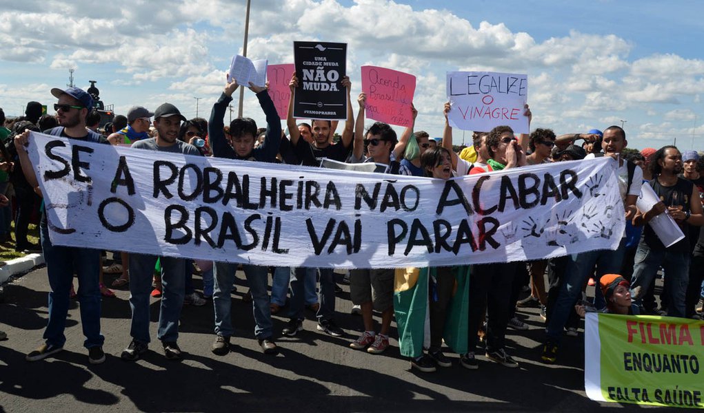 Comitê Popular da Copa critica criminalização de manifestantes