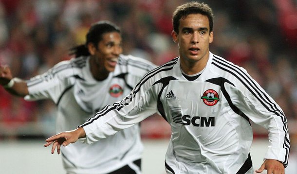 Jadson chora em despedida após sete anos no Shaktar