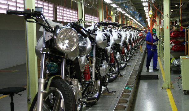 Abraciclo: fabricação de motos cai 21% em 2012