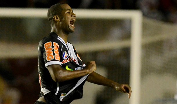 Dedé está entre as apostas da Fifa para 2012