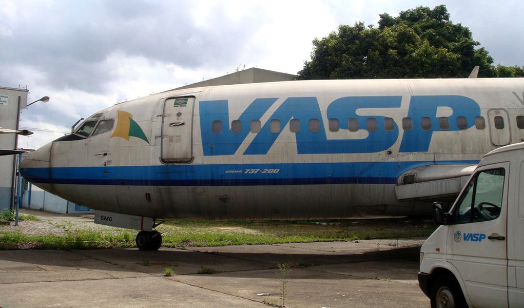 Boeing 737-200 da Vasp será leiloado