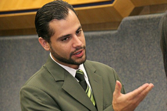 Simeyzon diz que será independente na Assembleia