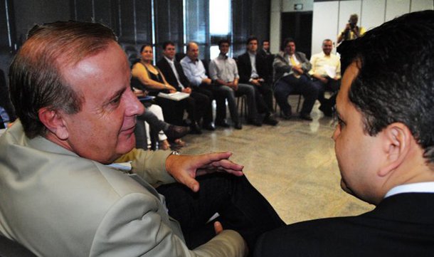 Paço reúne tropa e reforça “companheirismo” do PMDB