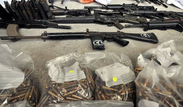 Depósito de munição da SDS pega fogo mais uma vez