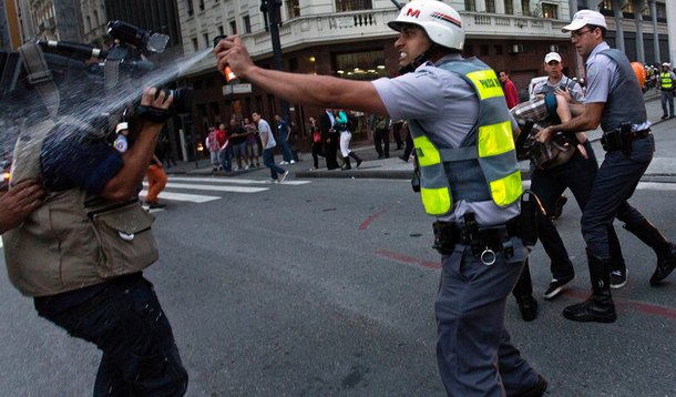 Repúdio internacional contra violência da PM contra jornalistas