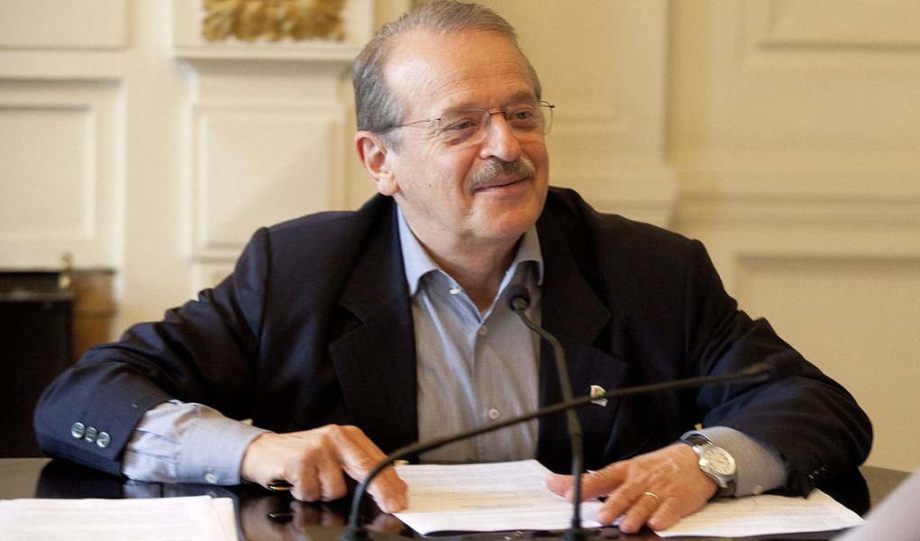 Tarso sugere a governos baratear as tarifas