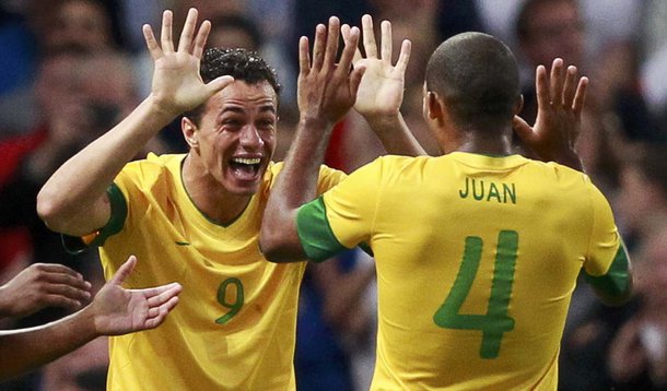 Brasil faz 3, tem artilheiro e disputará ouro inédito