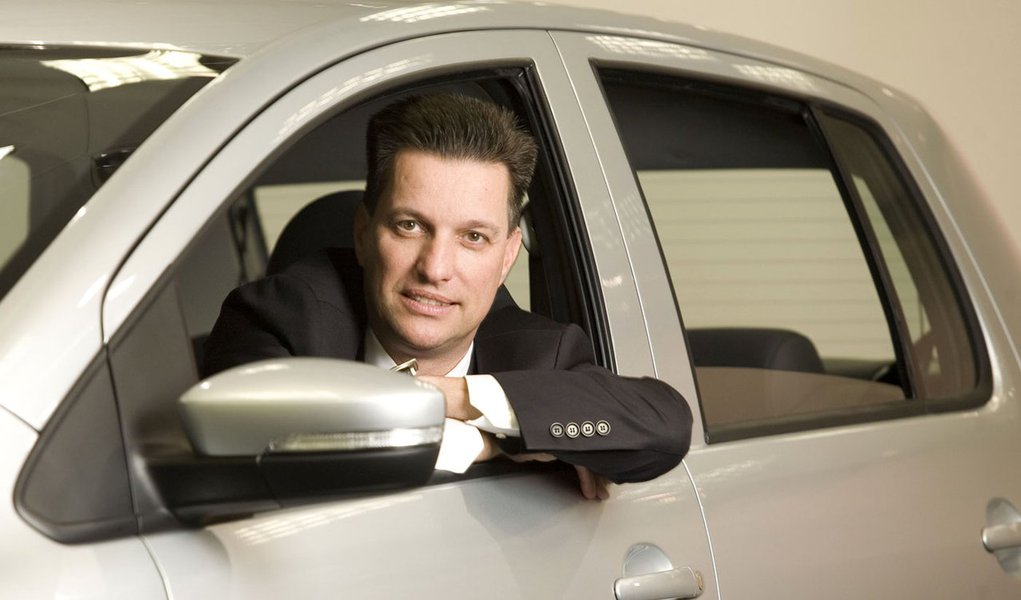 Banco Volks freia crédito e se nega a baixar juros