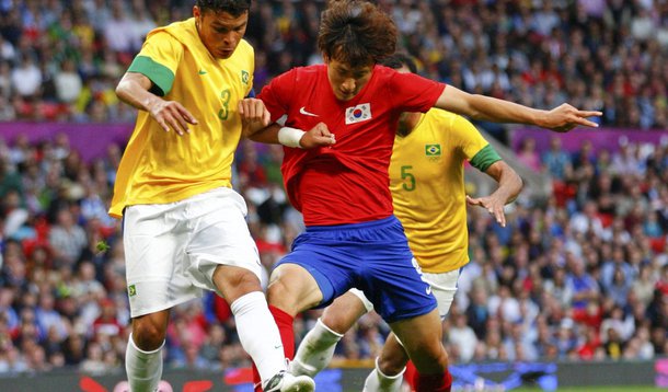 Seleção brasileira pega Coreia do Sul em Londres e troca Alex por Hulk