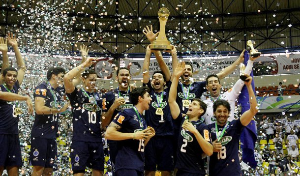 Cruzeiro vence a Superliga masculina de vôlei