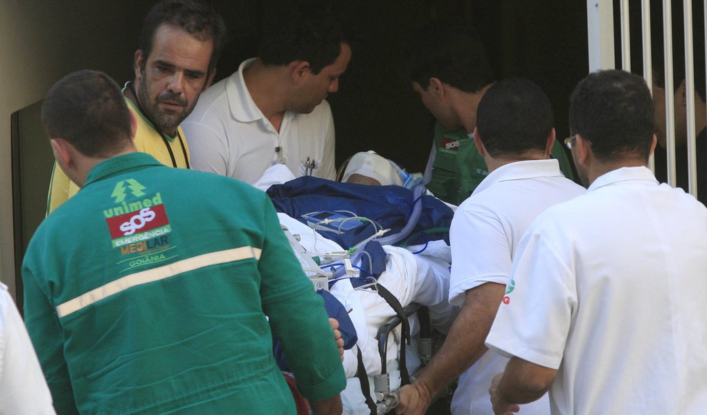 Pedro ainda tem quadro grave, diz equipe médica