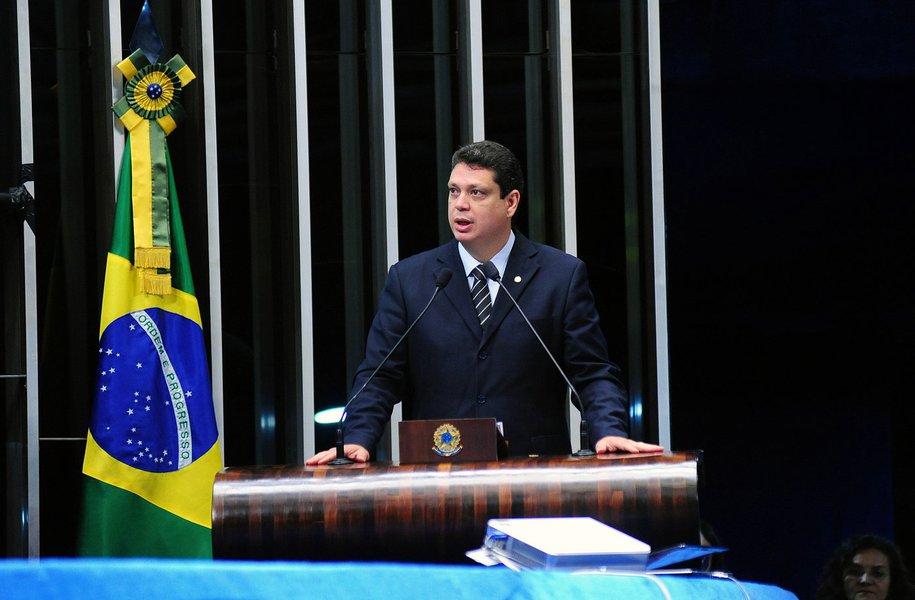 Márcio: "aliança DEM-PT não tem possibilidade de se aplicar na prática"