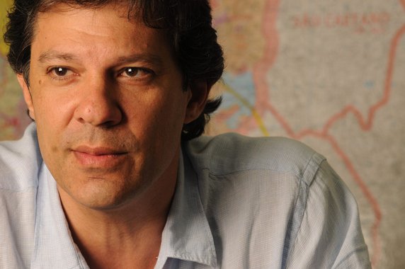 Haddad sugere que PT acate as decisões do STF