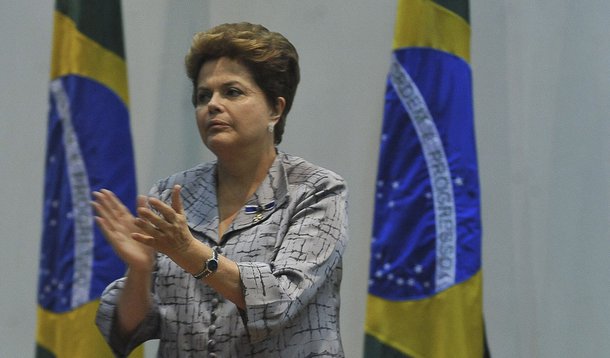 Dilma promete "posição de respeito" diante da CPI