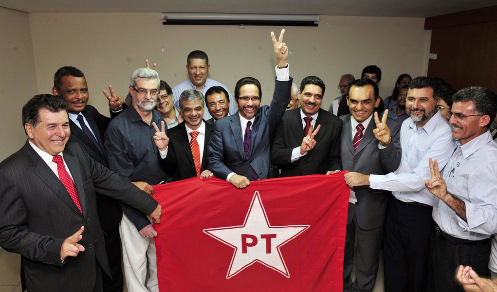 Maurício Rands inscrito para a disputa