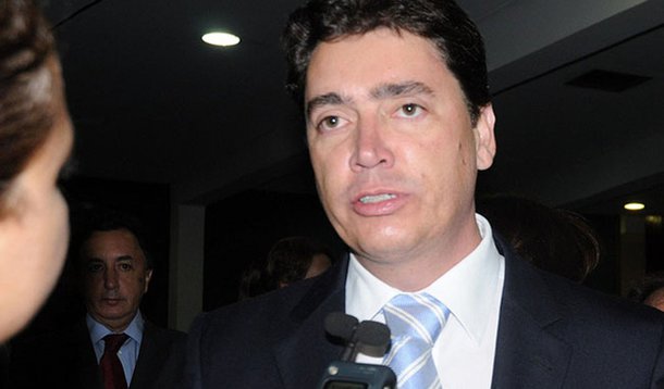Mudança no governo Perillo tem início: Wilder pede pra sair
