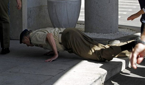 Rei espanhol leva tombo “pesado”