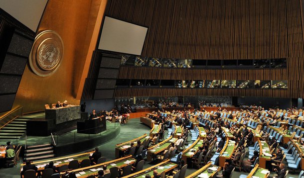 Assembleia da ONU condena Síria e exige transição política
