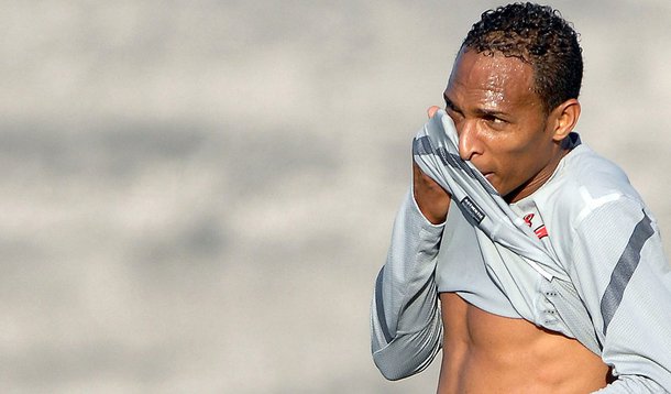 Liedson fecha com Flamengo