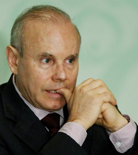 Gaspari a Dilma: proíba promessas de Guido