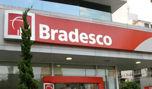 Bradesco é o 1º gigante privado a cortar juros