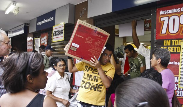 Começou a “Liquidação Fantástica” do Magazine Luiza