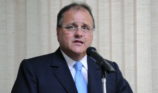 PMDB pode liderar oposição ao governo do PT na Bahia
