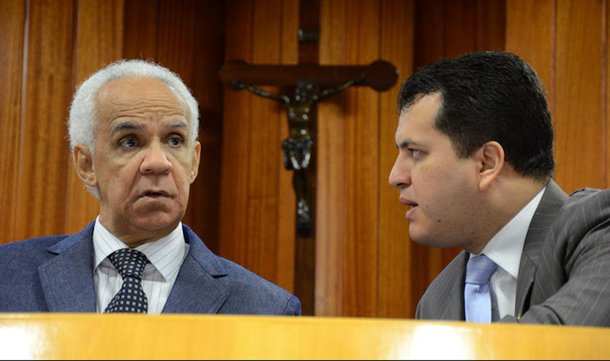 Prefeitura ganha 1.150 cargos comissionados
