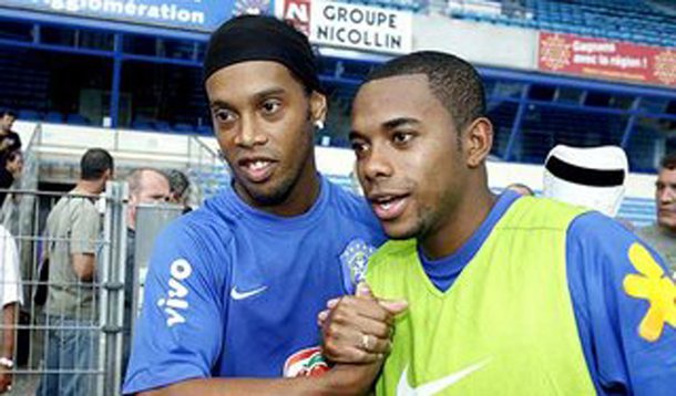 Milan admite chance de Robinho no Atlético em 2013