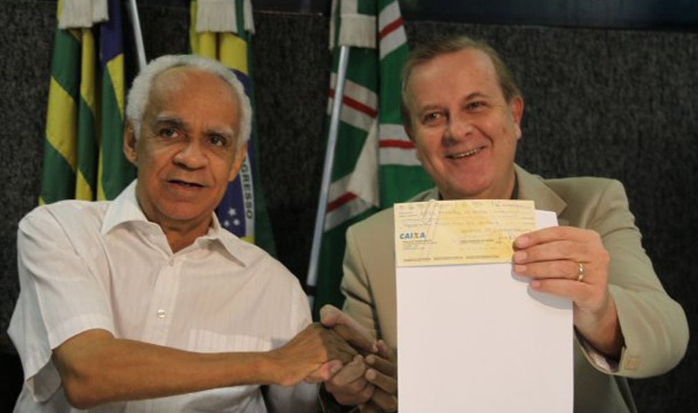 Câmara devolve R$ 11 mi, que vão para maternidade