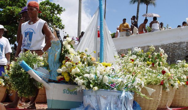 Religiões afro têm dia de culto a Iemanjá