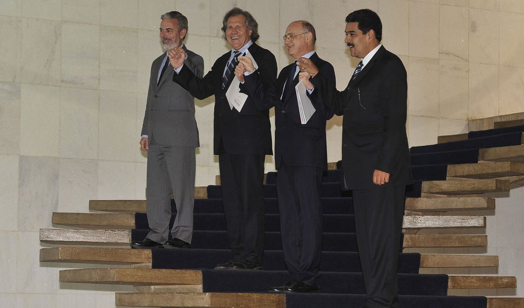 Entrada da Venezuela no Mercosul rende negócios ao Brasil