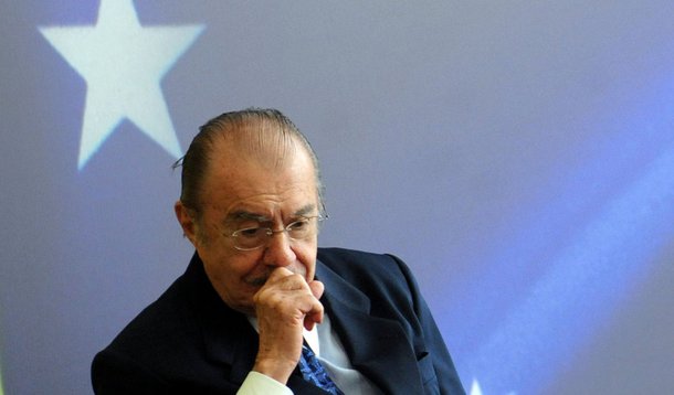 Sarney vai a São Paulo para exames no Sírio-Libanês
