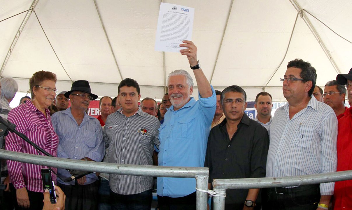 Wagner autoriza obra que levará água a 25 mil em Adustina