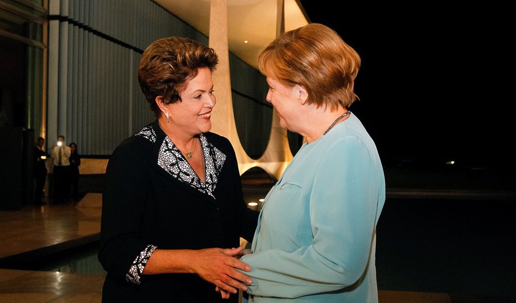 Dilma apresenta a Merkel plano de investimento para alemães no Brasil