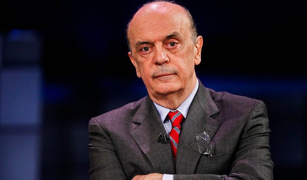 Serra: Brasil não vive descontrole fiscal