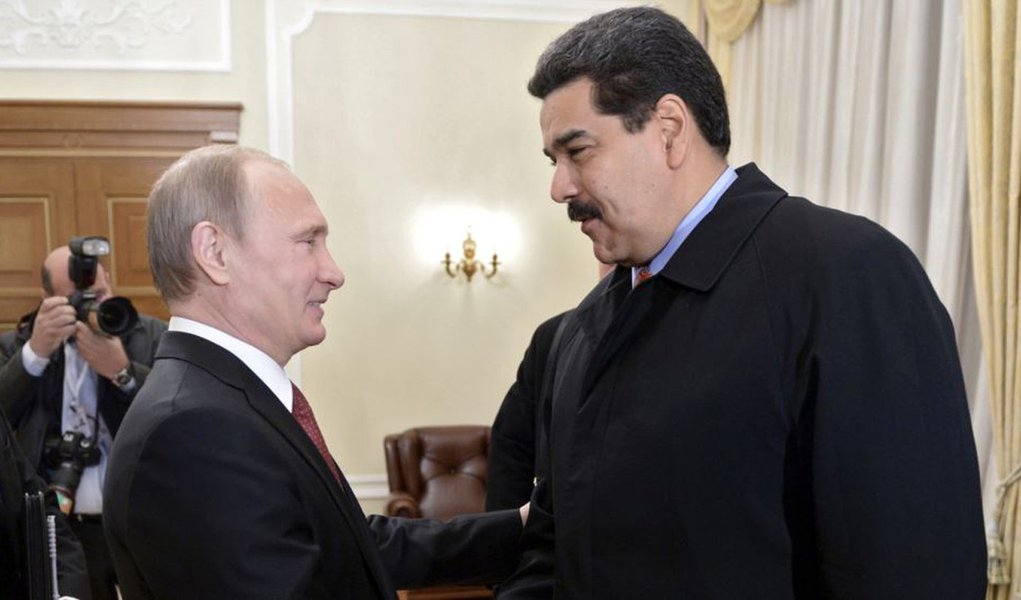 Em encontro com Putin, Maduro buscará apoio externo para a Venezuela