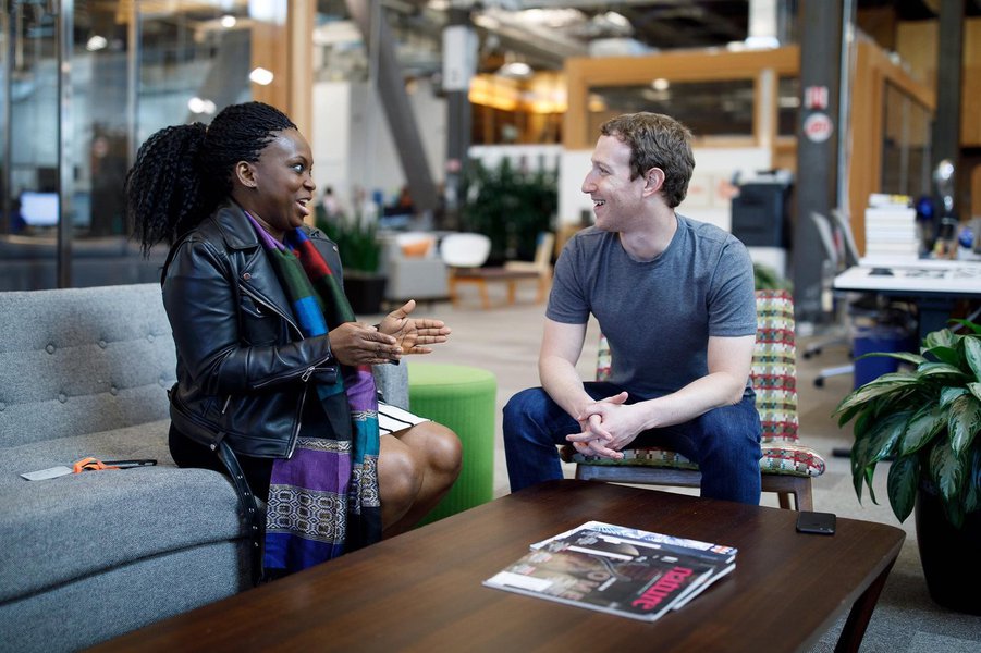 Zuckerberg parabeniza nigeriana fundadora de grupo de apoio feminino