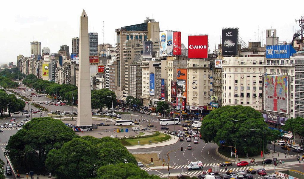 Brasileiros são os que mais viajam para Buenos Aires